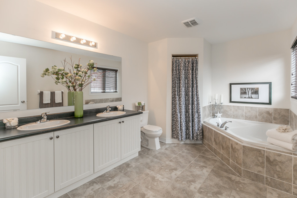 146 Art West Avenue, Newmarket- Master Ensuite