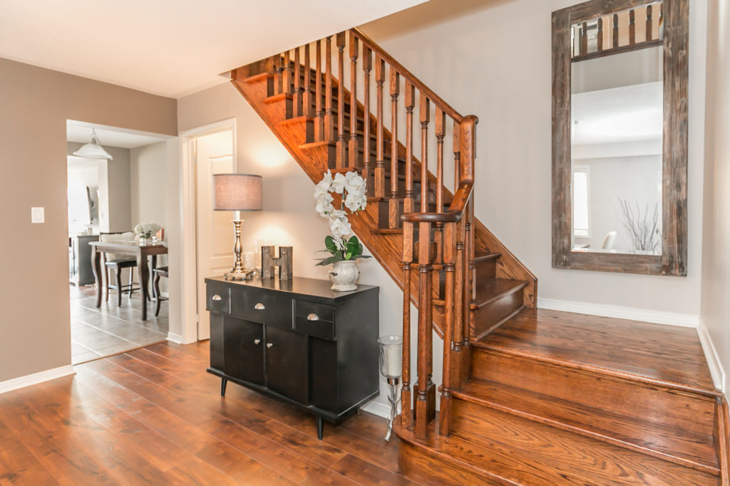 27 Meadowhawk Trail, Bradford - Dining Room