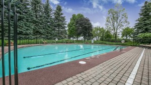 351 Tree Tops Lane, Aurora, ON, L4G 0L5- Beacon Hall Pool